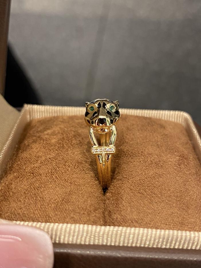 replica,repliche,fake,1:1,earrings,bracelet,ring,jewelry Anello con morso di ghepardo Cartier in oro vero 18 carati e diamanti (57DE) replica,repliche,fake,1:1,earrings,bracelet,ring,jewelry Anello con morso di ghepardo Cartier in oro vero 18 carati e diamanti (57DE)