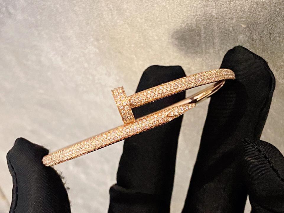 replica,repliche,fake,1:1,earrings,bracelet,ring,jewelry Bracciale pieno di diamanti Cartier in vero oro 18 carati e diamanti (5F09) replica,repliche,fake,1:1,earrings,bracelet,ring,jewelry Bracciale pieno di diamanti Cartier in vero oro 18 carati e diamanti (5F09)