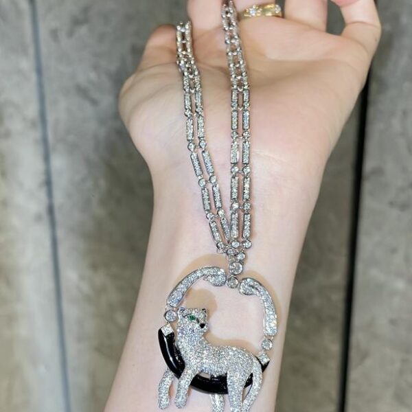replica,repliche,fake,1:1,earrings,bracelet,ring,jewelry Collana leopardata Cartier in oro vero 18l e diamanti (8E82)