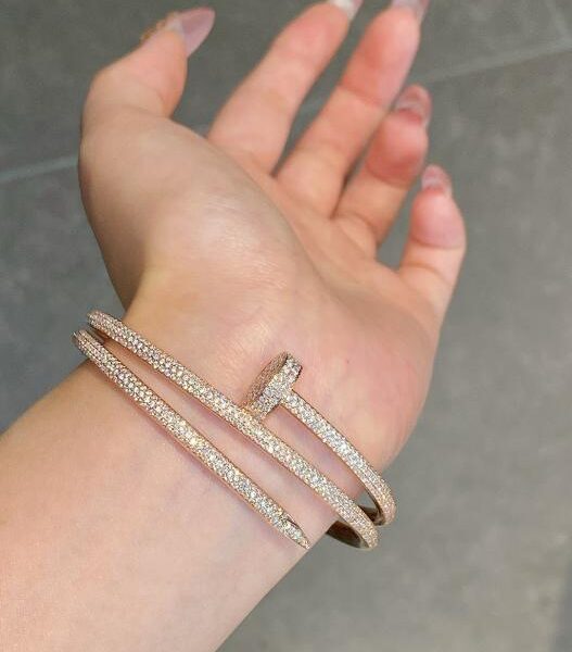replica,repliche,fake,1:1,earrings,bracelet,ring,jewelry Bracciale a tre cerchi con diamanti pieni di diamanti Cartier, oro vero 18 carati e diamanti veri (AFCA)