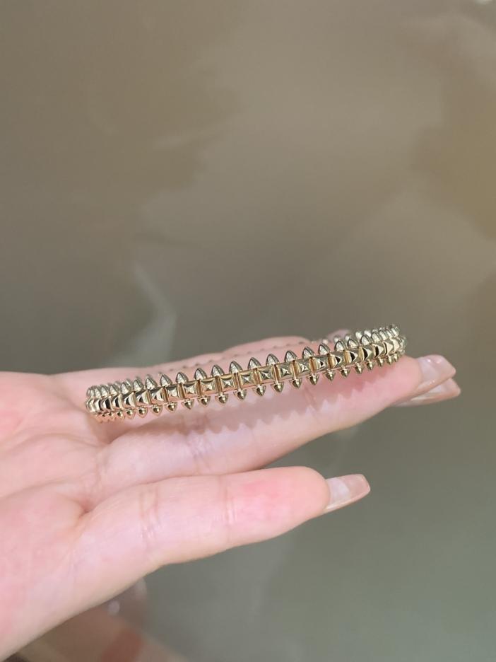 replica,repliche,fake,1:1,earrings,bracelet,ring,jewelry Bracciale proiettile Cartier di alta qualità in vero oro 18k (C98A) replica,repliche,fake,1:1,earrings,bracelet,ring,jewelry Bracciale proiettile Cartier di alta qualità in vero oro 18k (C98A)