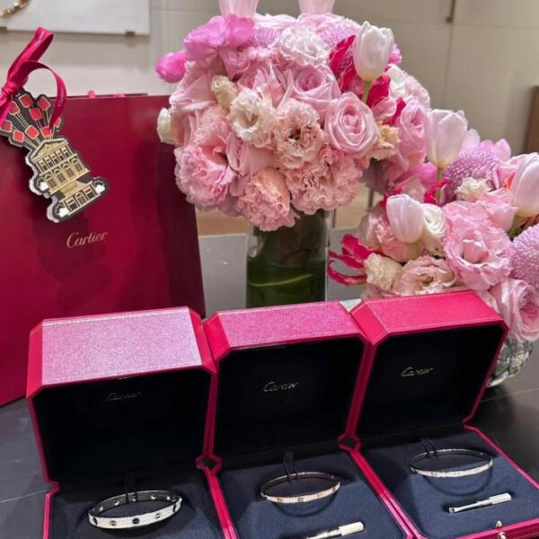 replica,repliche,fake,1:1,earrings,bracelet,ring,jewelry Bracciale Cartier di alta qualità, bello da impilare, oro vero 18 carati e diamanti (7DC2)