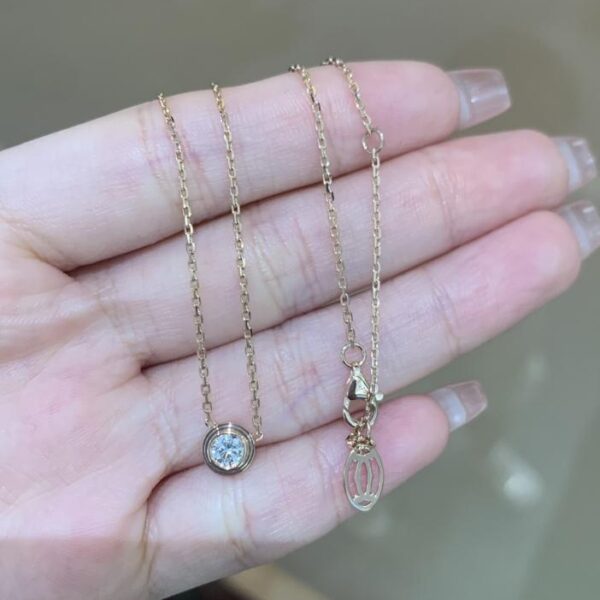 replica,repliche,fake,1:1,earrings,bracelet,ring,jewelry Collana Cartier con disco volante di alta qualità in vero oro 18 carati e diamanti (AE8C)