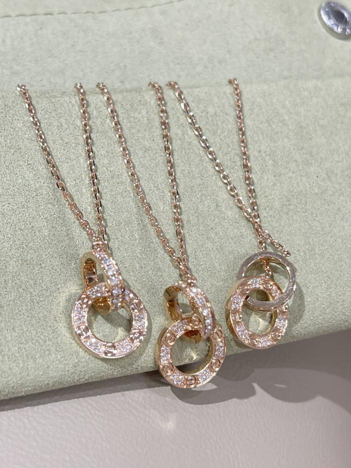 replica,repliche,fake,1:1,earrings,bracelet,ring,jewelry Collana doppio anello Cartier Gypsophila in oro vero 18 carati e diamanti (C9E4) replica,repliche,fake,1:1,earrings,bracelet,ring,jewelry Collana doppio anello Cartier Gypsophila in oro vero 18 carati e diamanti (C9E4)