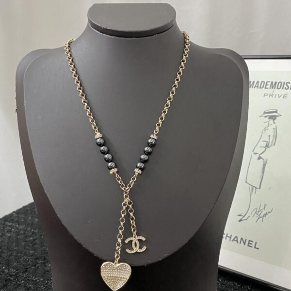 Collana Chanel Collana con gradiente amore nero (28C3)
