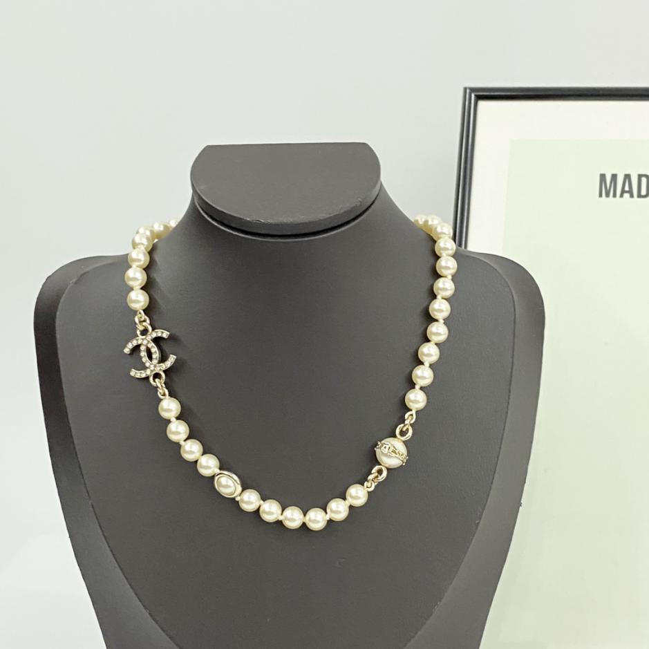 replica,repliche,fake,1:1,earrings,bracelet,ring,jewelry Collana Chanel con perle doppia C con bordo dorato (FA0E) replica,repliche,fake,1:1,earrings,bracelet,ring,jewelry Collana Chanel con perle doppia C con bordo dorato (FA0E)