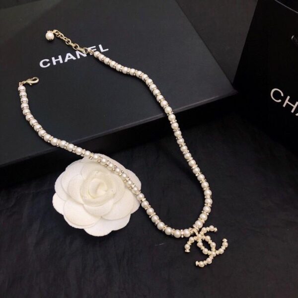 Collana di perle nuove Chanel (283E)