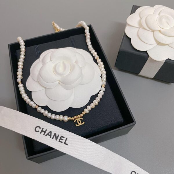 Collana Chanel di perle naturali di alta qualità (BA50)