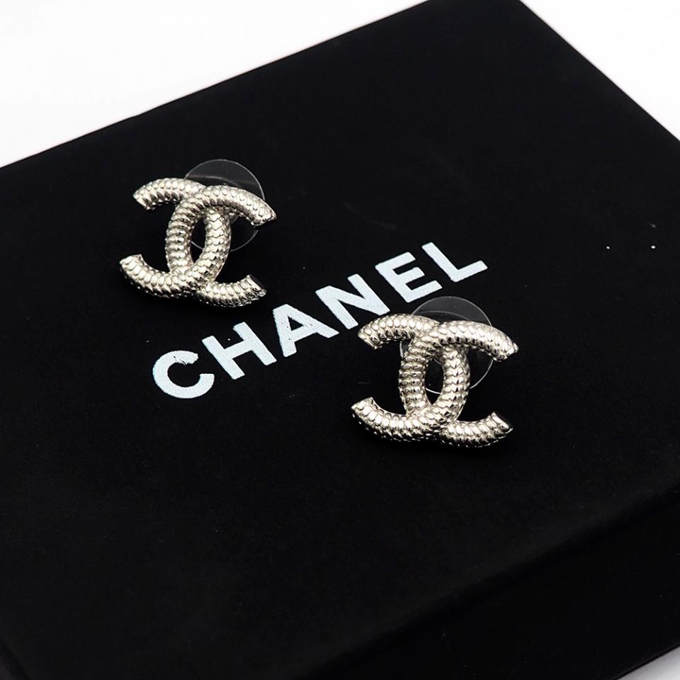 replica,repliche,fake,1:1,earrings,bracelet,ring,jewelry Orecchini Chanel(6BB8) replica,repliche,fake,1:1,earrings,bracelet,ring,jewelry Orecchini Chanel(6BB8)