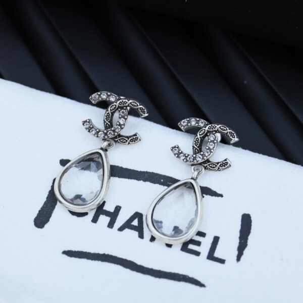 Orecchini pendenti vintage Chanel (3DDF)