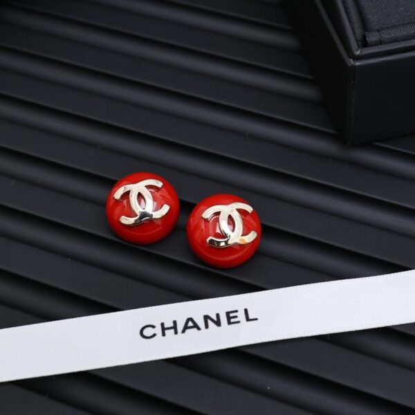 Orecchini semicerchio Chanel in acrilico rosso (F0F3)