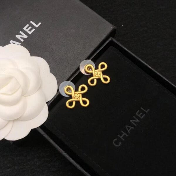 Chanel nuovi orecchini nodo cinese (E764)