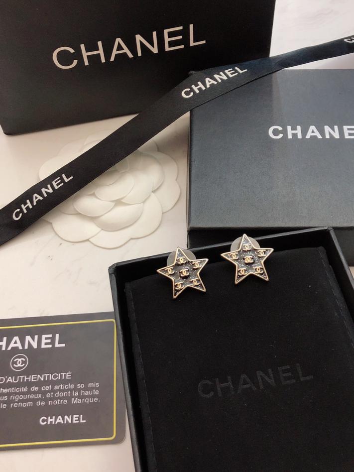 replica,repliche,fake,1:1,earrings,bracelet,ring,jewelry Orecchini Chanel doppia c stella bianca e nera (7B72) replica,repliche,fake,1:1,earrings,bracelet,ring,jewelry Orecchini Chanel doppia c stella bianca e nera (7B72)