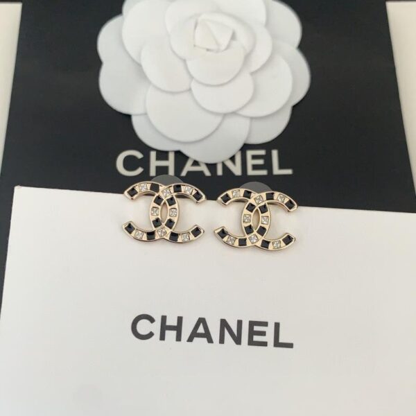 Chanel ultimi orecchini a bottone cc in oro chiaro bicolore con diamanti quadrati (C51F)