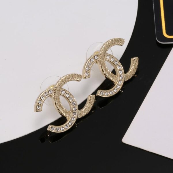 Orecchini a bottone classici Chanel doppia C (95FA)