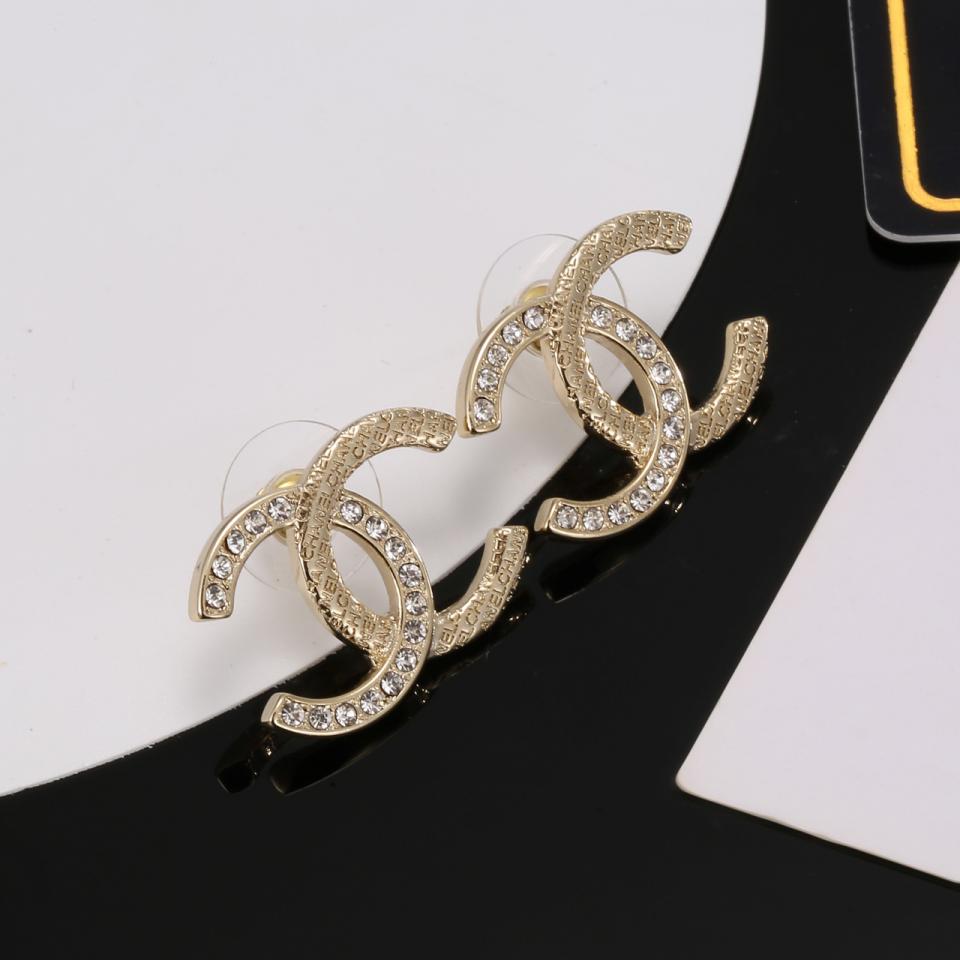replica,repliche,fake,1:1,earrings,bracelet,ring,jewelry Orecchini a bottone classici Chanel doppia C (95FA) replica,repliche,fake,1:1,earrings,bracelet,ring,jewelry Orecchini a bottone classici Chanel doppia C (95FA)