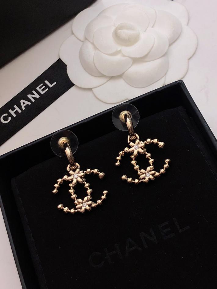 replica,repliche,fake,1:1,earrings,bracelet,ring,jewelry Orecchini Chanel piccoli orecchini di perle profumate (2976) replica,repliche,fake,1:1,earrings,bracelet,ring,jewelry Orecchini Chanel piccoli orecchini di perle profumate (2976)