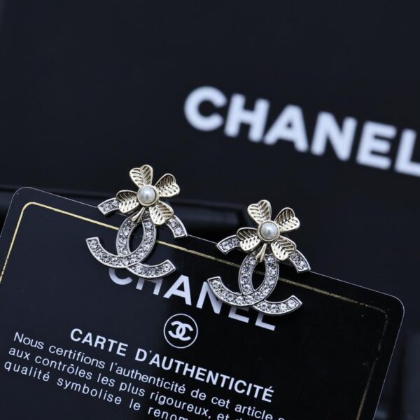 Chanel —Orecchini quadrifoglio 24K (DB03)