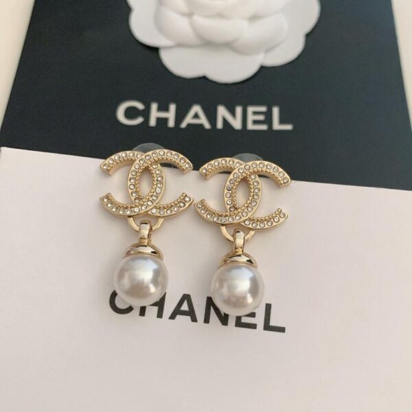 Chanel nuovi orecchini di perle doppia c (7F54)