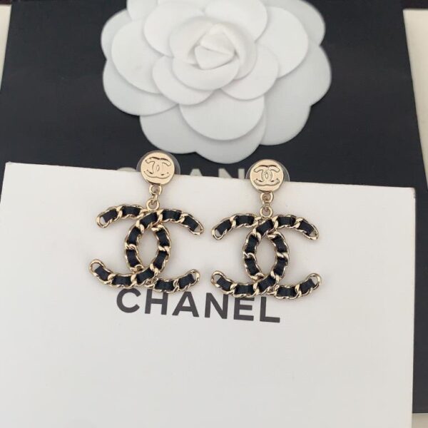 Chanel ultimi orecchini cc in pelle nera (52B4)