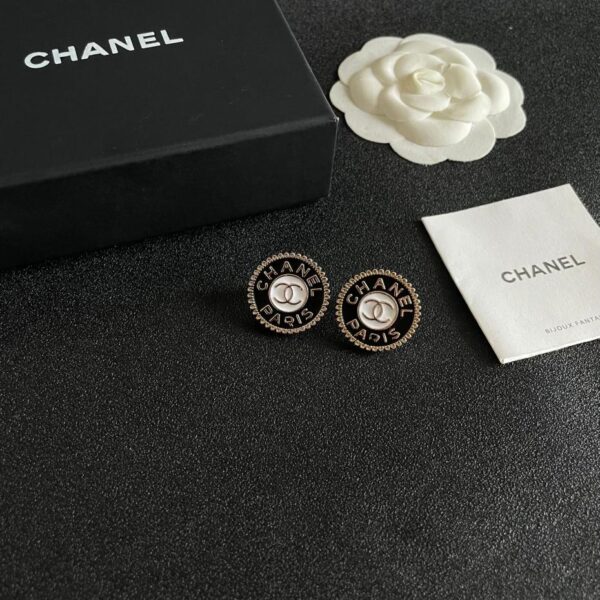 Orecchini Chanel di seconda mano (79EB)