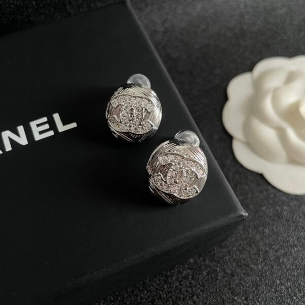 Orecchini Chanel di seconda mano (FDF5)