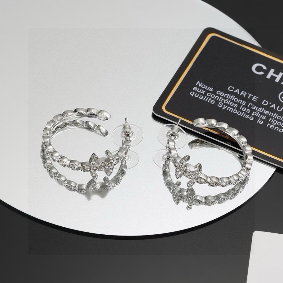 replica,repliche,fake,1:1,earrings,bracelet,ring,jewelry Orecchini a cerchio Chanel (4074) replica,repliche,fake,1:1,earrings,bracelet,ring,jewelry Orecchini a cerchio Chanel (4074)