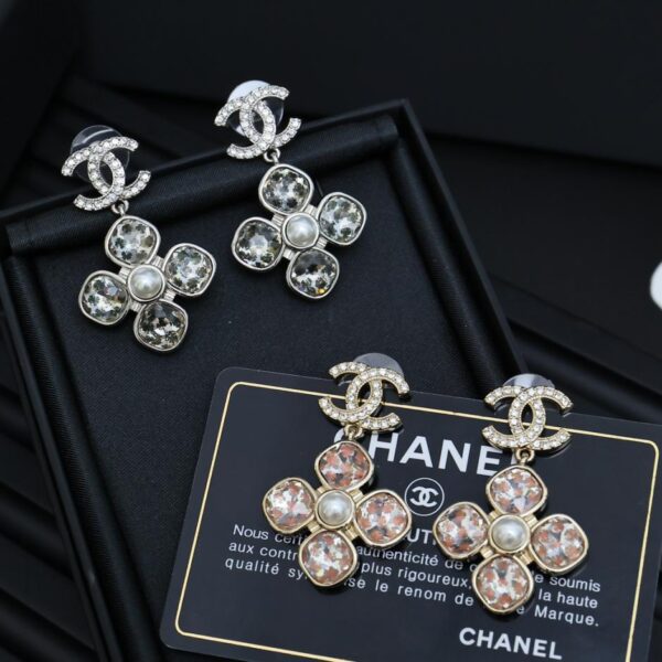 Orecchini Chanel con fiore quadrifoglio dipinto (0245)