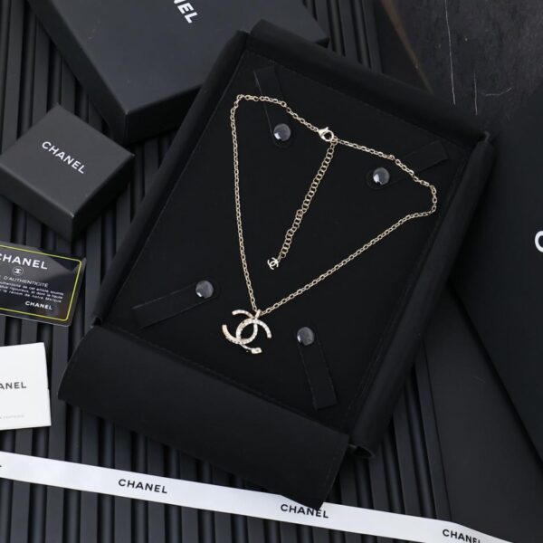 replica,repliche,fake,1:1,earrings,bracelet,ring,jewelry Collana classica Chanel doppia C (9E23)