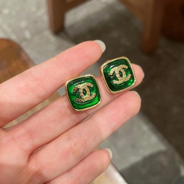 replica,repliche,fake,1:1,earrings,bracelet,ring,jewelry Orecchini medievali Chanel(4741)