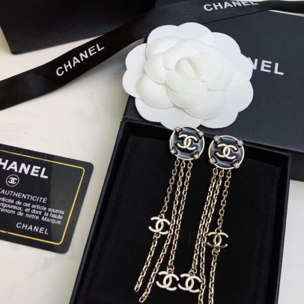 Orecchini di perle Chanel lunghi (FE74)