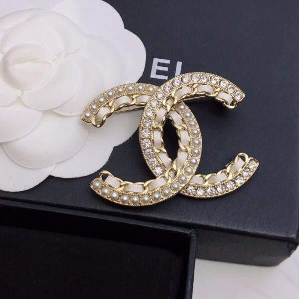 replica,repliche,fake,1:1,earrings,bracelet,ring,jewelry Spilla classica Chanel(8510)