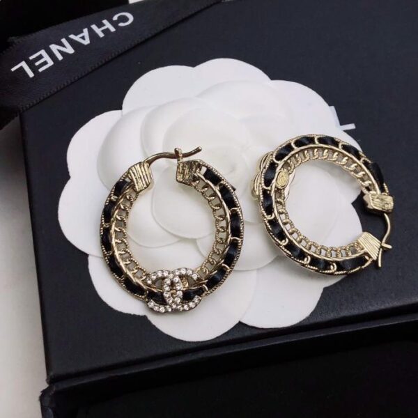 Nuovi orecchini Chanel (D7AC)