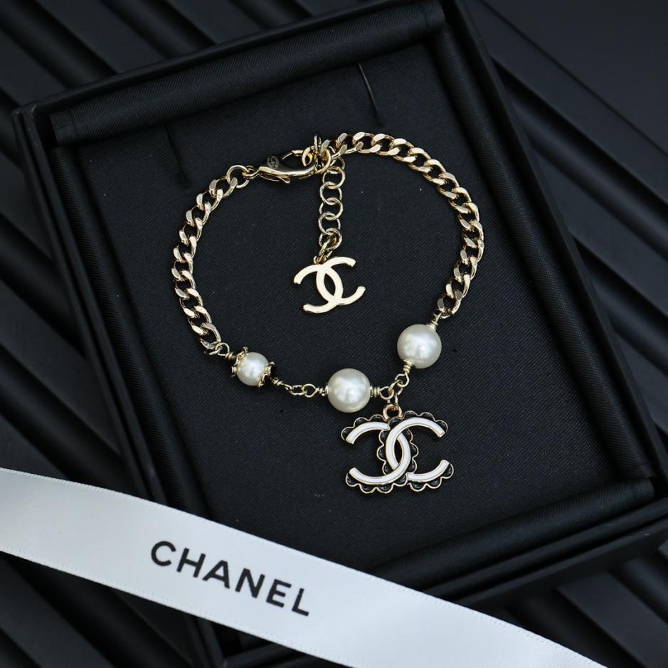 replica,repliche,fake,1:1,earrings,bracelet,ring,jewelry Bracciale Chanel con doppia C in smalto nero con foglia di loto e glitter fine (FA9C) replica,repliche,fake,1:1,earrings,bracelet,ring,jewelry Bracciale Chanel con doppia C in smalto nero con foglia di loto e glitter fine (FA9C)