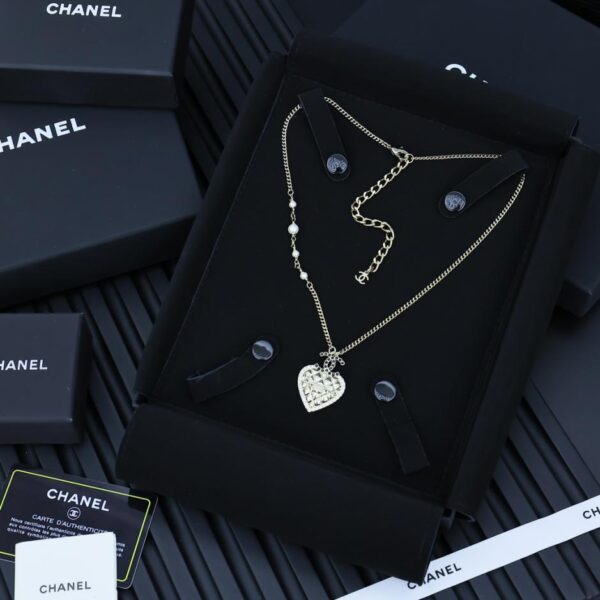 Collana Chanel Artigianato Palace Love (28D4)