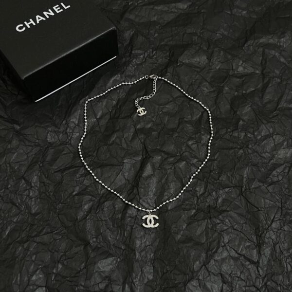 replica,repliche,fake,1:1,earrings,bracelet,ring,jewelry Collana doppia C Chanel di seconda mano (E55D)