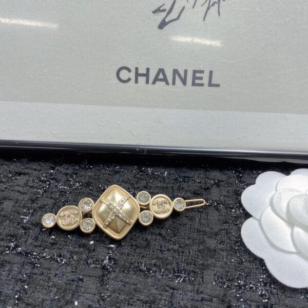 replica,repliche,fake,1:1,earrings,bracelet,ring,jewelry Fermaglio per capelli Chanel (FFF4)