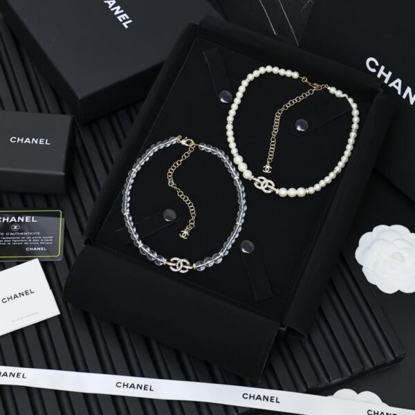 Collana Chanel con perline e lettere (6033)