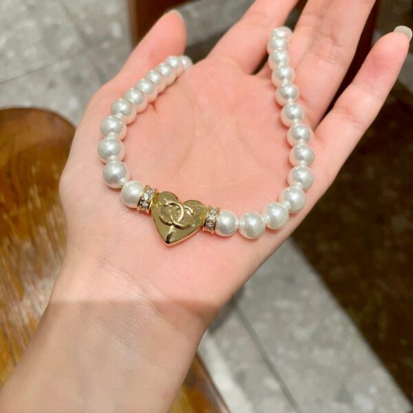 replica,repliche,fake,1:1,earrings,bracelet,ring,jewelry Collana Chanel con lettere di seconda mano (1AA6)