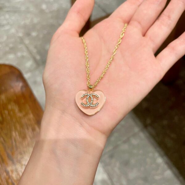replica,repliche,fake,1:1,earrings,bracelet,ring,jewelry Collana Chanel di seconda mano (2ABC)