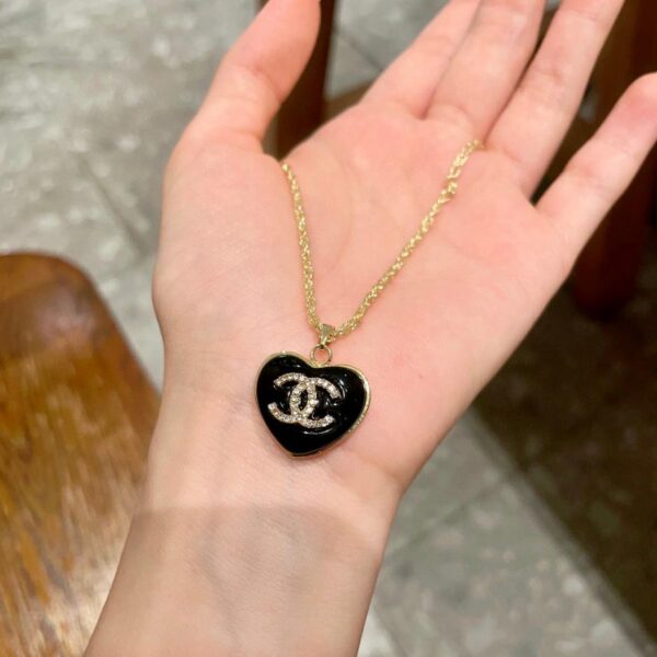 replica,repliche,fake,1:1,earrings,bracelet,ring,jewelry Collana Chanel Medioevo (B741)