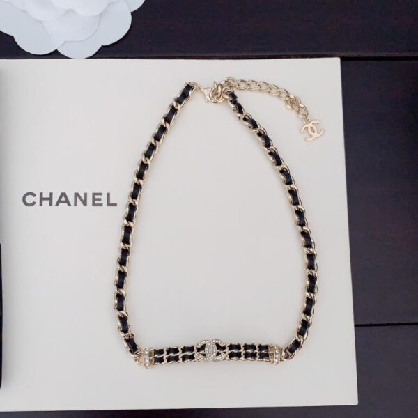 Chanel nuova collana in pelle nera (53A4)