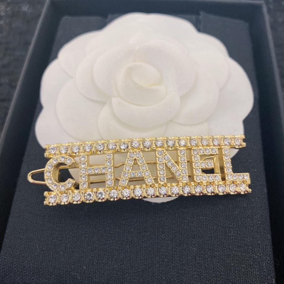 replica,repliche,fake,1:1,earrings,bracelet,ring,jewelry Fermaglio per capelli Chanel (42DE) replica,repliche,fake,1:1,earrings,bracelet,ring,jewelry Fermaglio per capelli Chanel (42DE)