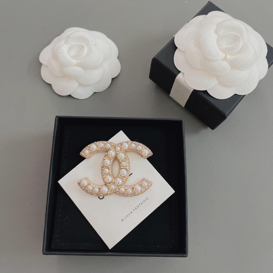 replica,repliche,fake,1:1,earrings,bracelet,ring,jewelry Spilla fisheye Chanel (1AC2) replica,repliche,fake,1:1,earrings,bracelet,ring,jewelry Spilla fisheye Chanel (1AC2)