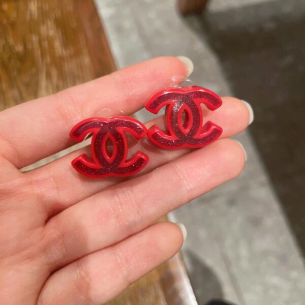 Orecchini a bottone classici Chanel doppia C (8BE3)