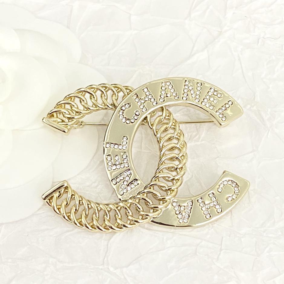 replica,repliche,fake,1:1,earrings,bracelet,ring,jewelry Spilla Chanel con lettera doppia C in lino cavo (DFE4) replica,repliche,fake,1:1,earrings,bracelet,ring,jewelry Spilla Chanel con lettera doppia C in lino cavo (DFE4)