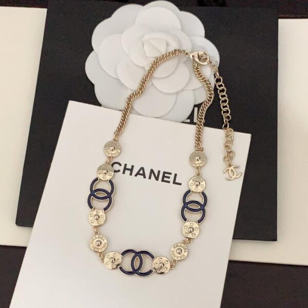 Ultima collana con bottoni cc blu e nero di Chanel (0DE2)