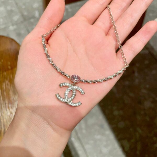 Bracciale con lettera medievale Chanel(7035)