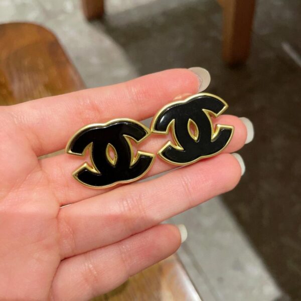 Orecchini a bottone Chanel doppia C (9DDF)