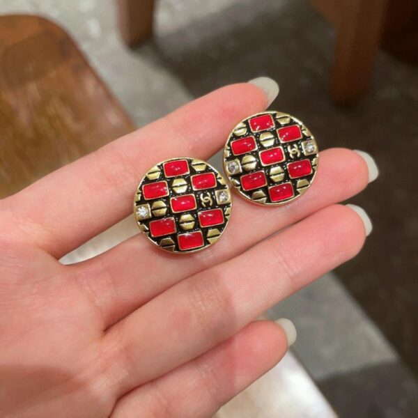 replica,repliche,fake,1:1,earrings,bracelet,ring,jewelry Orecchini a bottone rotondi Chanel doppia C (5661)
